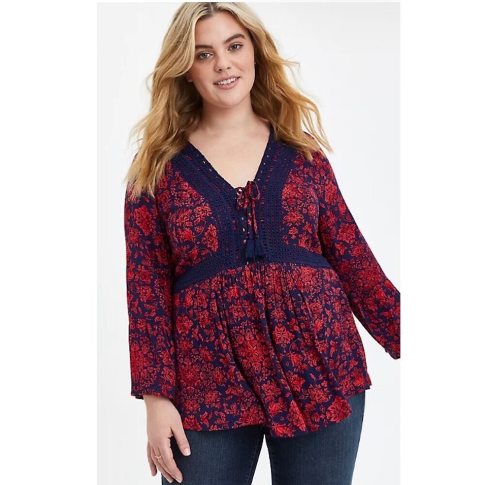 TORRID LACE UP BABYDOLL TOP CRINKLE GAUZE FLORAL RED BLUE SIZE 0(LARGE)
